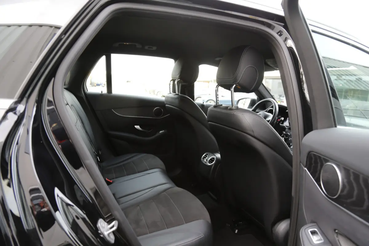 350e 4MATIC Plug in hybride*Perfect Onderh.*AMG Interieur/Afneemb. Trekhaak/Treeplanken/High Perfr. LED Koplampen/Half Leder/Stoelverw./Standkachel/Parkeersens.V+A/18 inch LM*