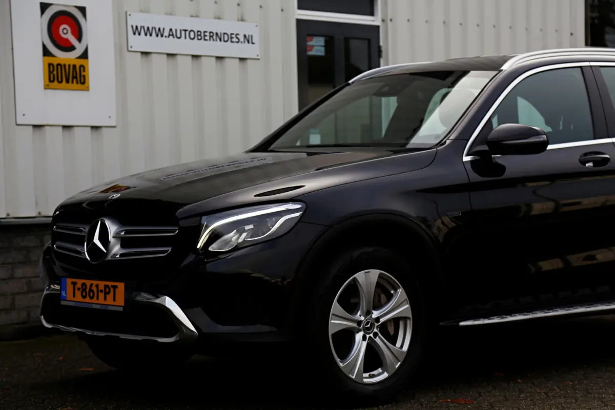 350e 4MATIC Plug in hybride*Perfect Onderh.*AMG Interieur/Afneemb. Trekhaak/Treeplanken/High Perfr. LED Koplampen/Half Leder/Stoelverw./Standkachel/Parkeersens.V+A/18 inch LM*
