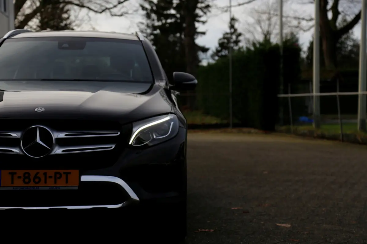 350e 4MATIC Plug in hybride*Perfect Onderh.*AMG Interieur/Afneemb. Trekhaak/Treeplanken/High Perfr. LED Koplampen/Half Leder/Stoelverw./Standkachel/Parkeersens.V+A/18 inch LM*