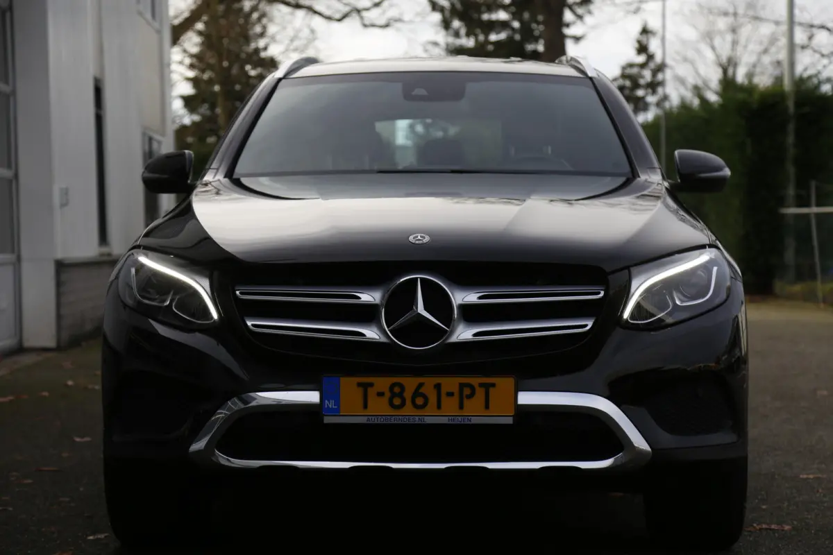 350e 4MATIC Plug in hybride*Perfect Onderh.*AMG Interieur/Afneemb. Trekhaak/Treeplanken/High Perfr. LED Koplampen/Half Leder/Stoelverw./Standkachel/Parkeersens.V+A/18 inch LM*