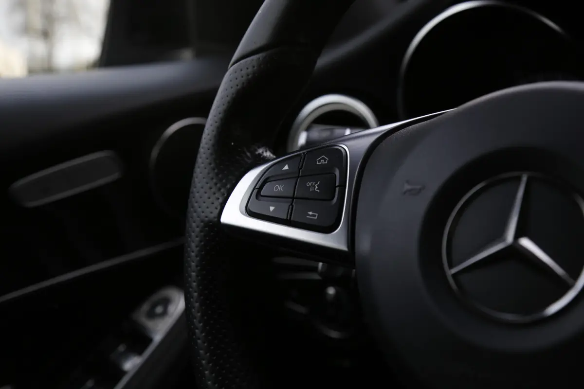 350e 4MATIC Plug in hybride*Perfect Onderh.*AMG Interieur/Afneemb. Trekhaak/Treeplanken/High Perfr. LED Koplampen/Half Leder/Stoelverw./Standkachel/Parkeersens.V+A/18 inch LM*