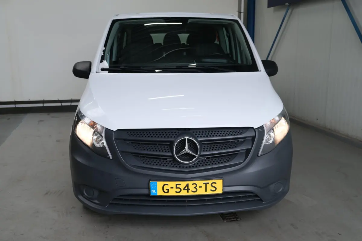 110 CDI Base Extra Lang 9p > €17500,- Netto Export <