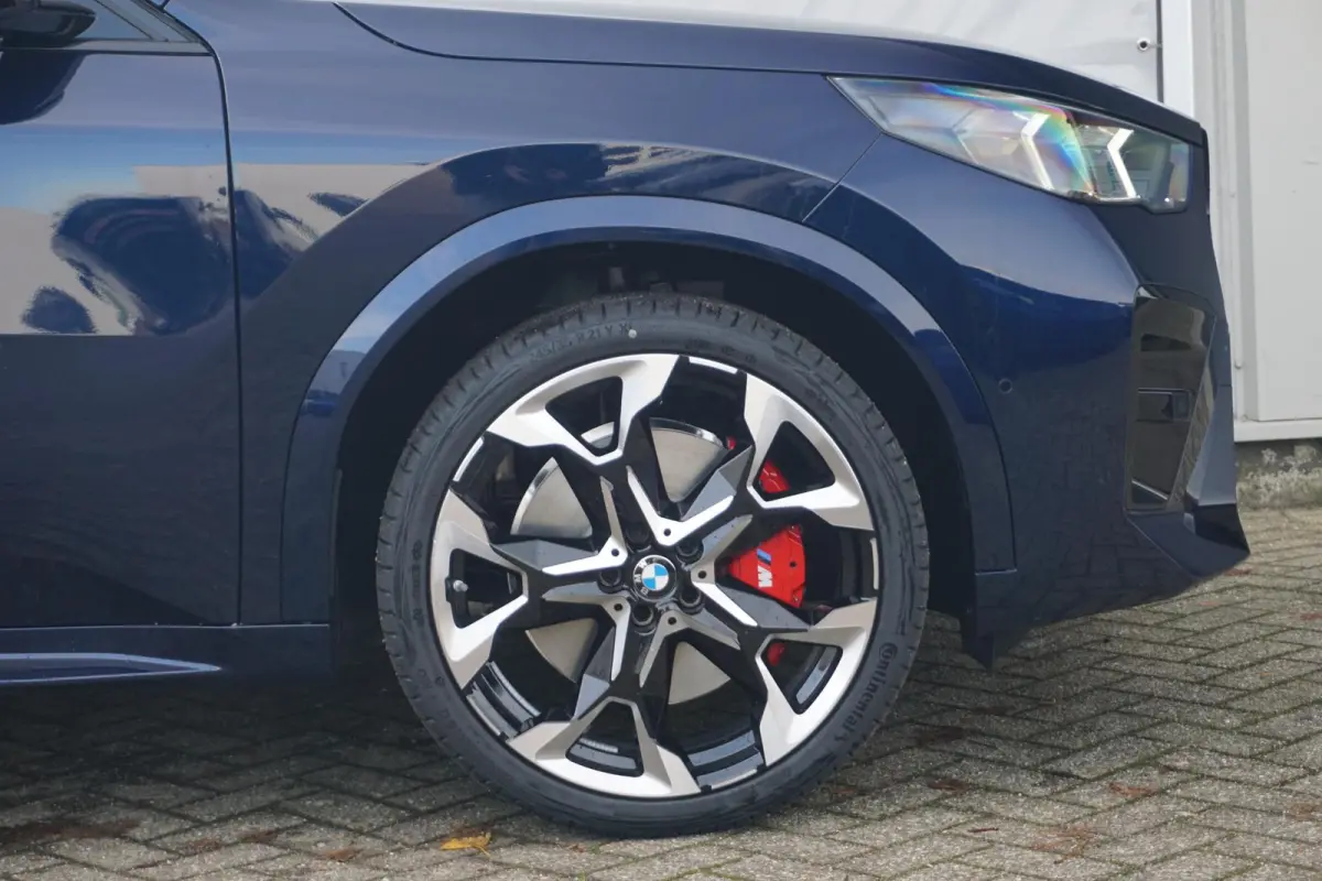 sDrive20i M Sportpakket Pro 20'' / Panoramadak / Head-Up Display / Harman Kardon / Trekhaak |
