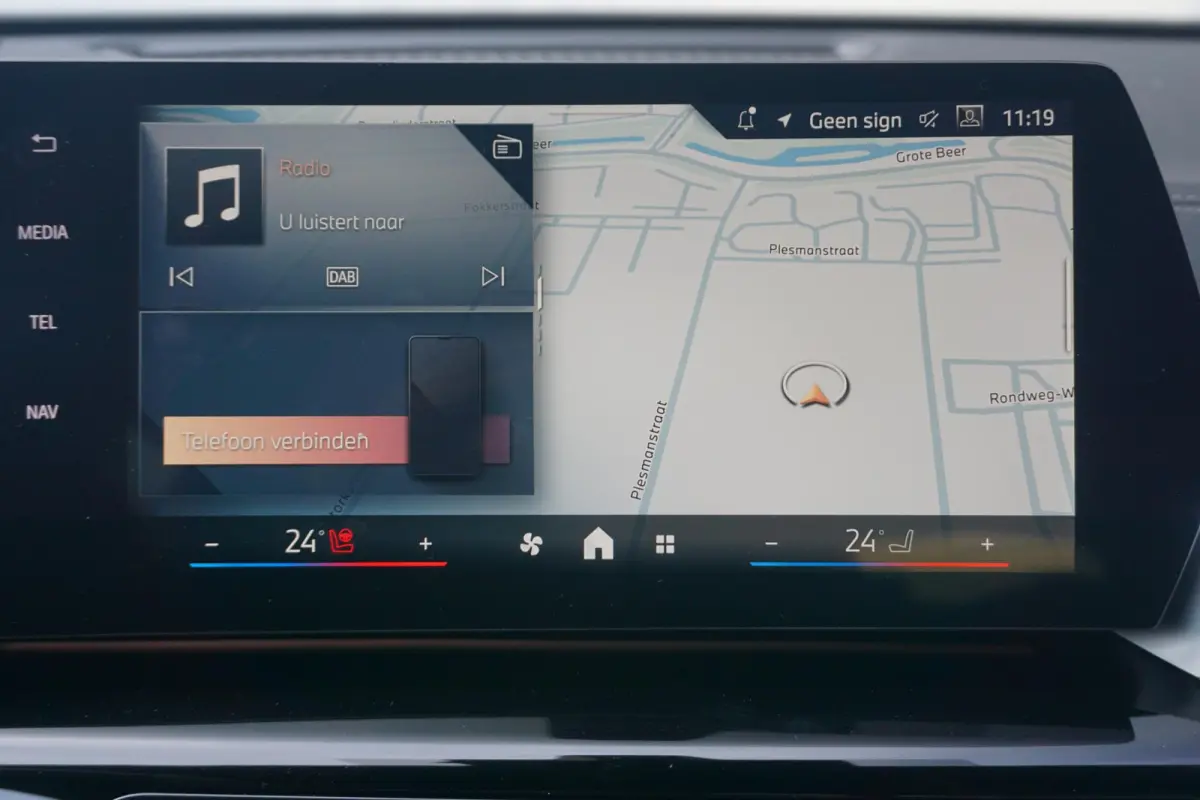 sDrive20i M Sportpakket Pro 20'' / Panoramadak / Head-Up Display / Harman Kardon / Trekhaak |