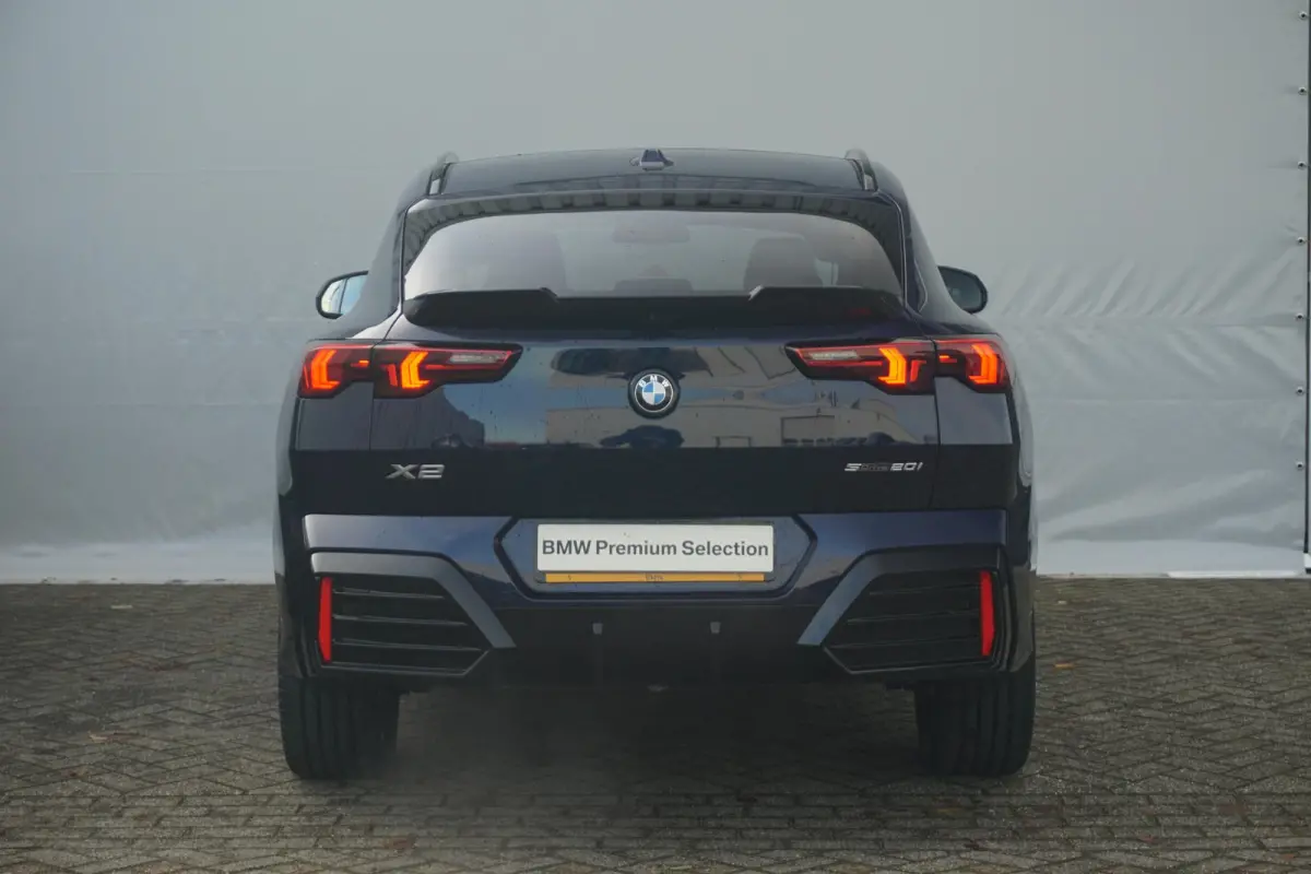 sDrive20i M Sportpakket Pro 20'' / Panoramadak / Head-Up Display / Harman Kardon / Trekhaak |