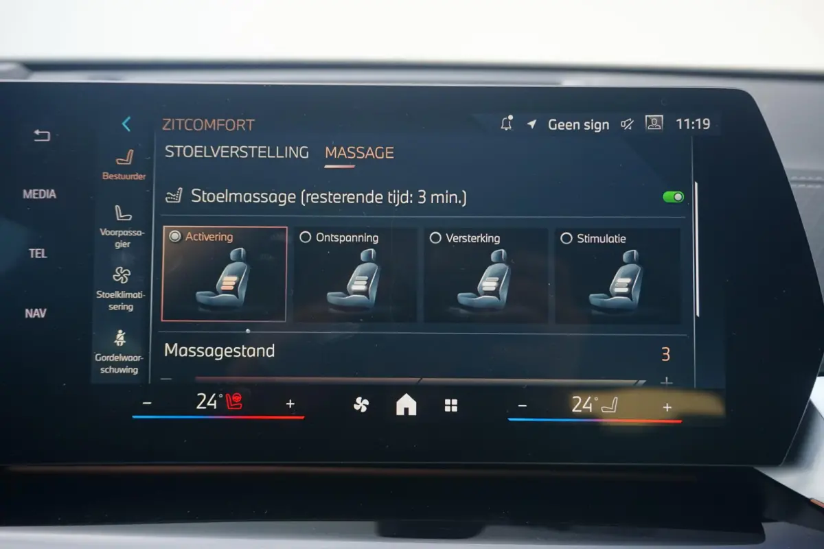 sDrive20i M Sportpakket Pro 20'' / Panoramadak / Head-Up Display / Harman Kardon / Trekhaak |