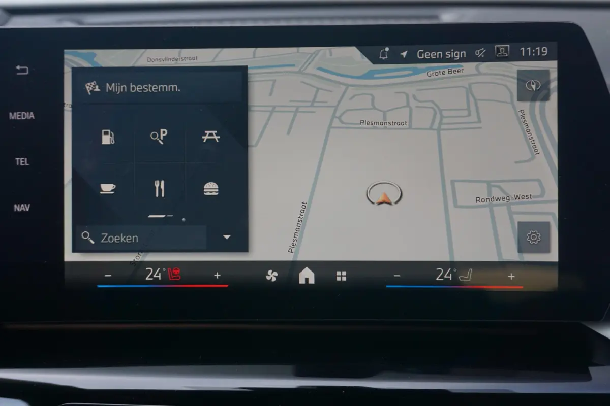 sDrive20i M Sportpakket Pro 20'' / Panoramadak / Head-Up Display / Harman Kardon / Trekhaak |