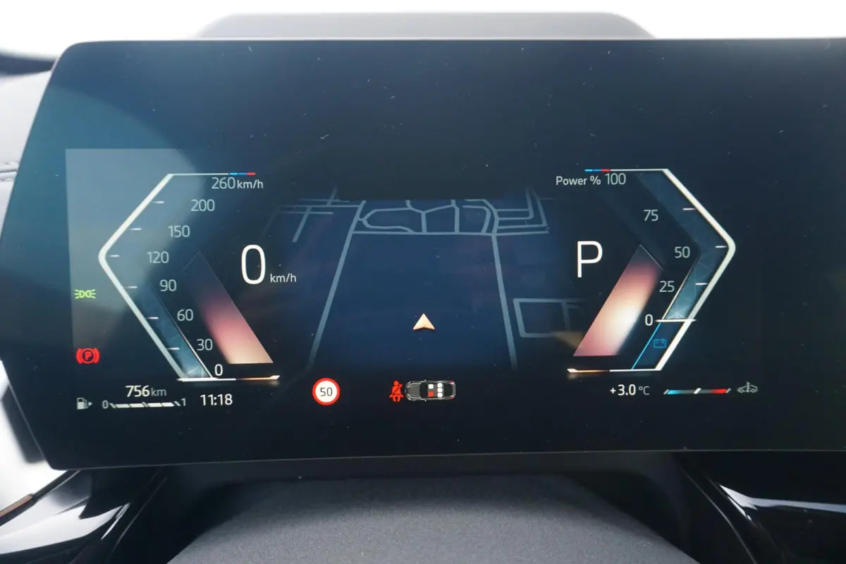 sDrive20i M Sportpakket Pro 20'' / Panoramadak / Head-Up Display / Harman Kardon / Trekhaak |