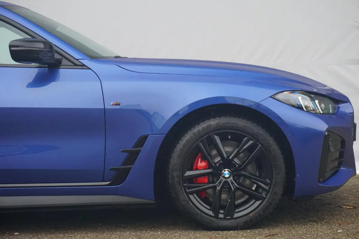 Gran Coupé eDrive40 M Sportpakket Pro | Schuif-/kanteldak | Active Cruise Control | Verwarmde stoelen voor en achter | Comfort Access |