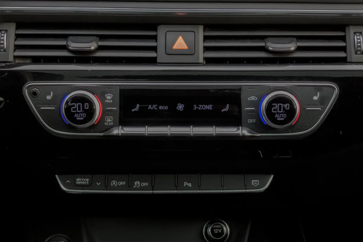 2.0 TFSI MHEV Sport S-line Edition | SFEERVERLICHTING | STOELVERWARMING | BLACK OPTIC PAKKET