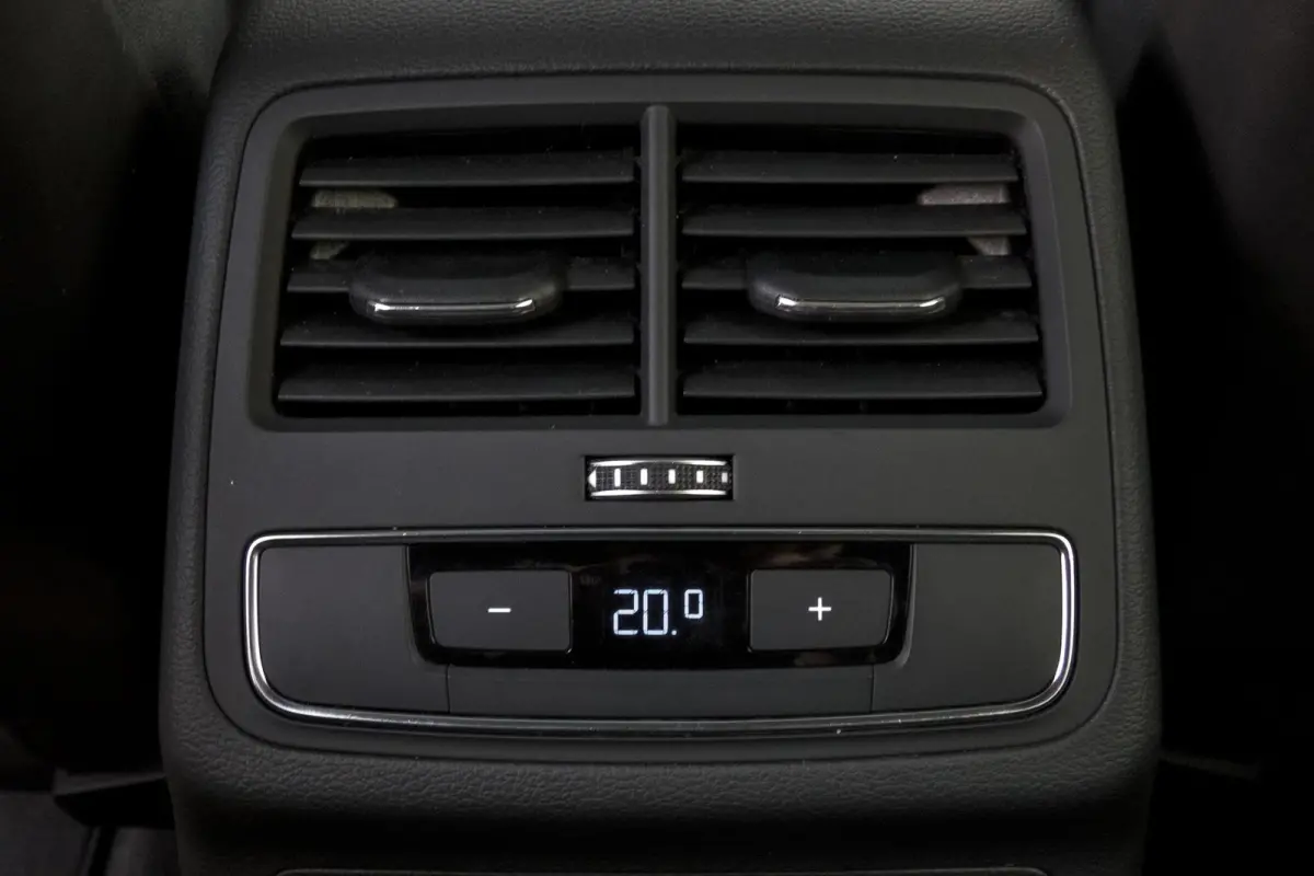 2.0 TFSI MHEV Sport S-line Edition | SFEERVERLICHTING | STOELVERWARMING | BLACK OPTIC PAKKET