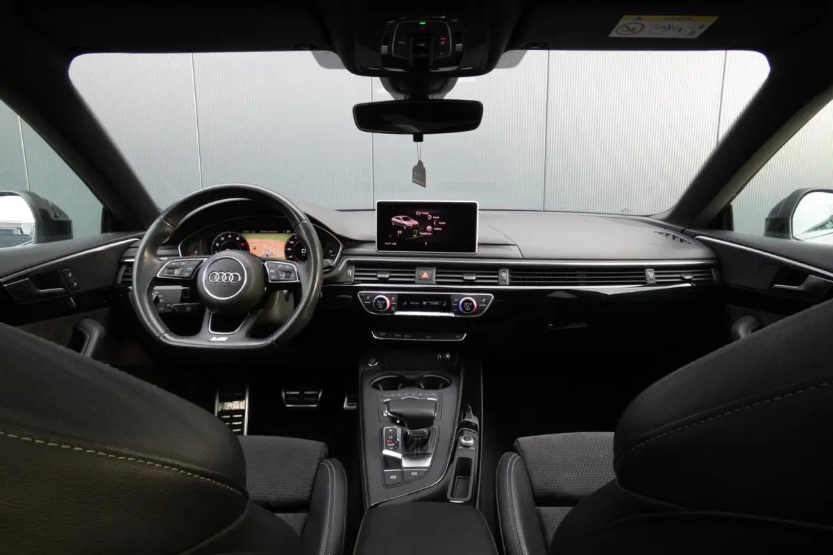 2.0 TFSI MHEV Sport S-line Edition | SFEERVERLICHTING | STOELVERWARMING | BLACK OPTIC PAKKET