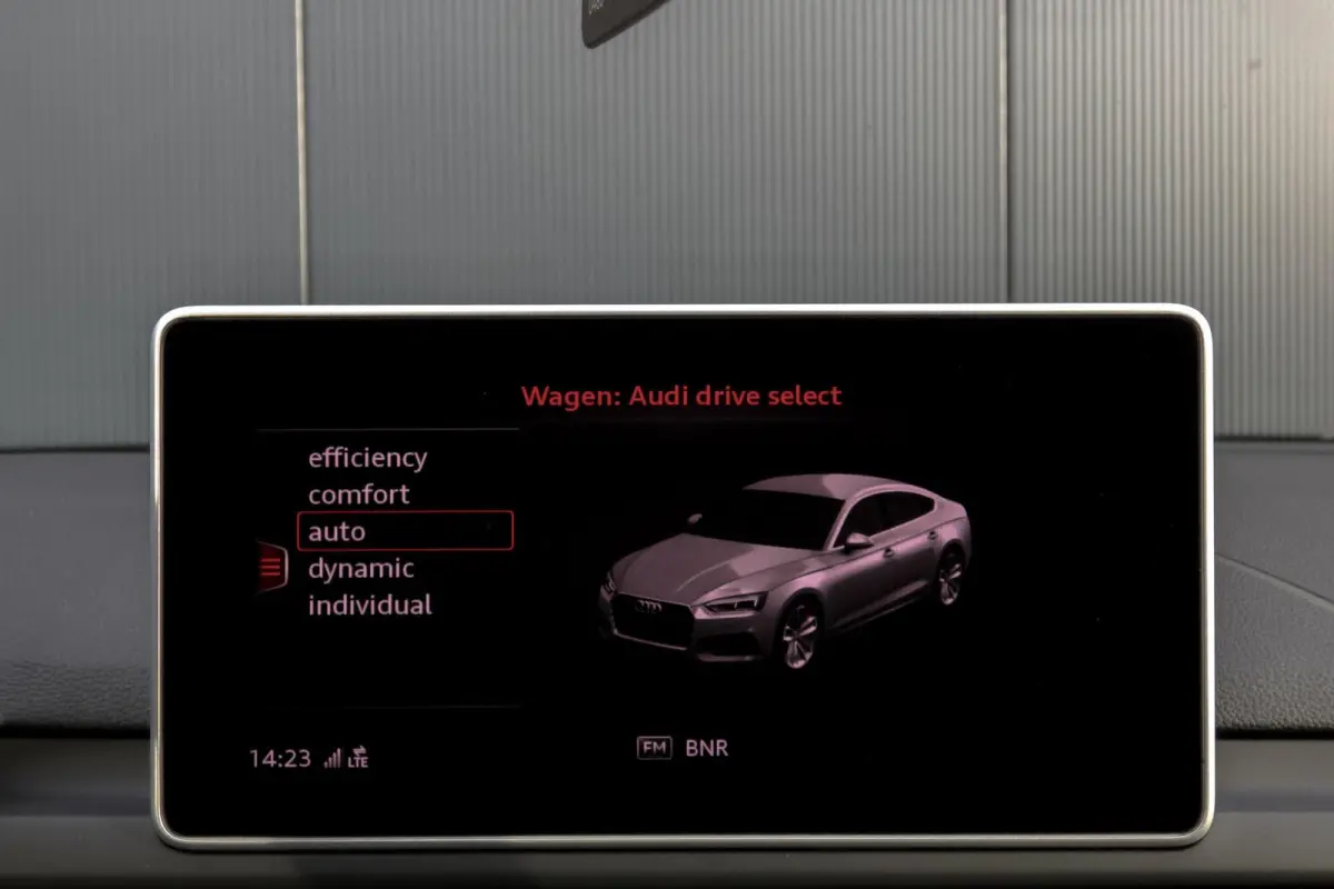 2.0 TFSI MHEV Sport S-line Edition | SFEERVERLICHTING | STOELVERWARMING | BLACK OPTIC PAKKET