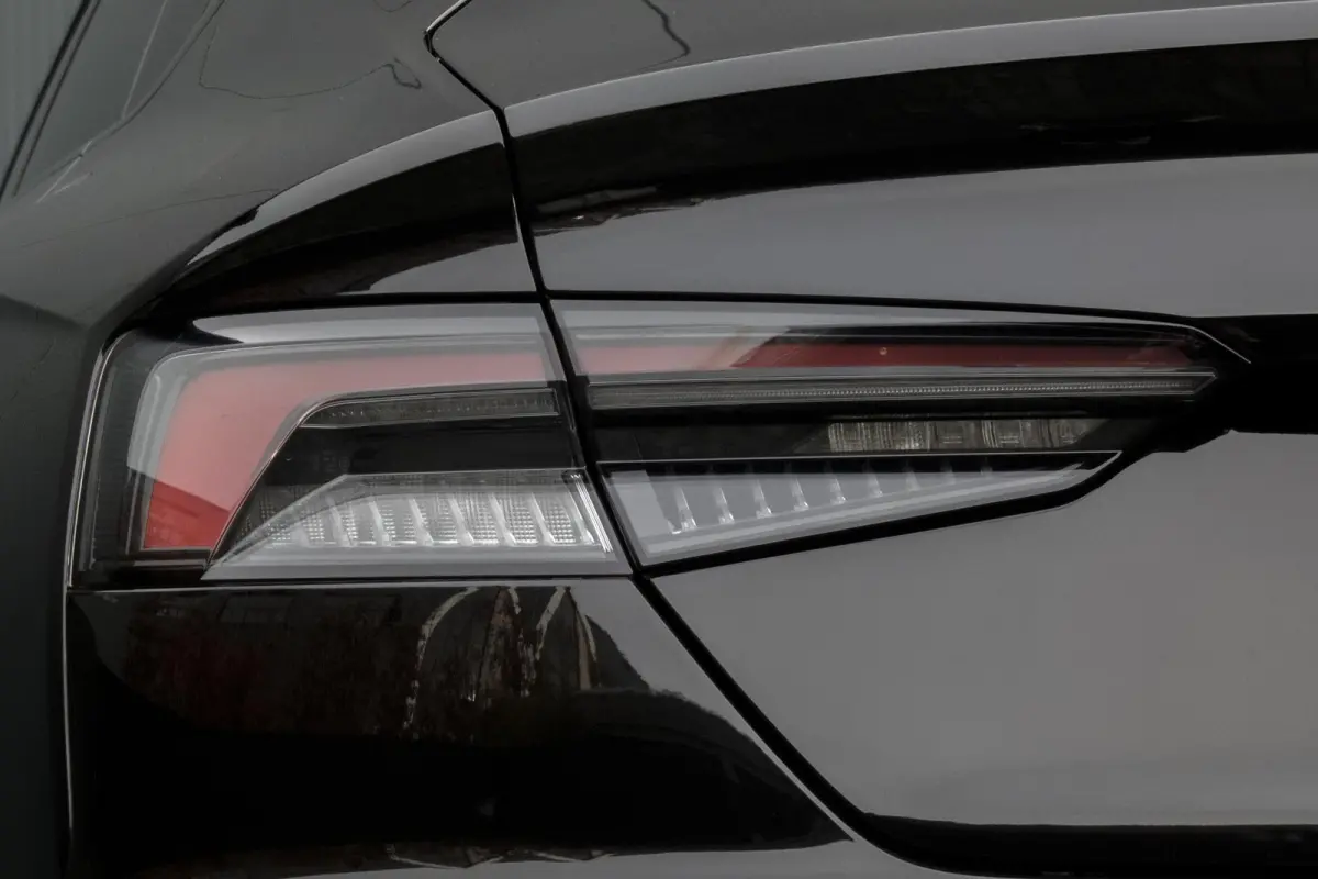 2.0 TFSI MHEV Sport S-line Edition | SFEERVERLICHTING | STOELVERWARMING | BLACK OPTIC PAKKET