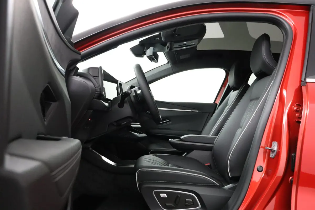 Instyle 87 kWh | € 3.000 Korting! | | 360º Camera | Adaptive Cruise Control | Bekleding Leder | Climate Control | Elektrische Kofferklep | Elektrische Stoelen | Google Navigatie | Panoram