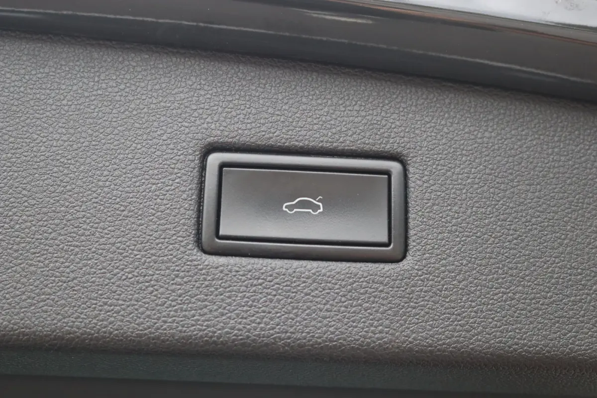 1.5 TSI 150PK Xcellence Elektr.-trekhaak/Winter-pack/Keyfree/Navigatie/Camera