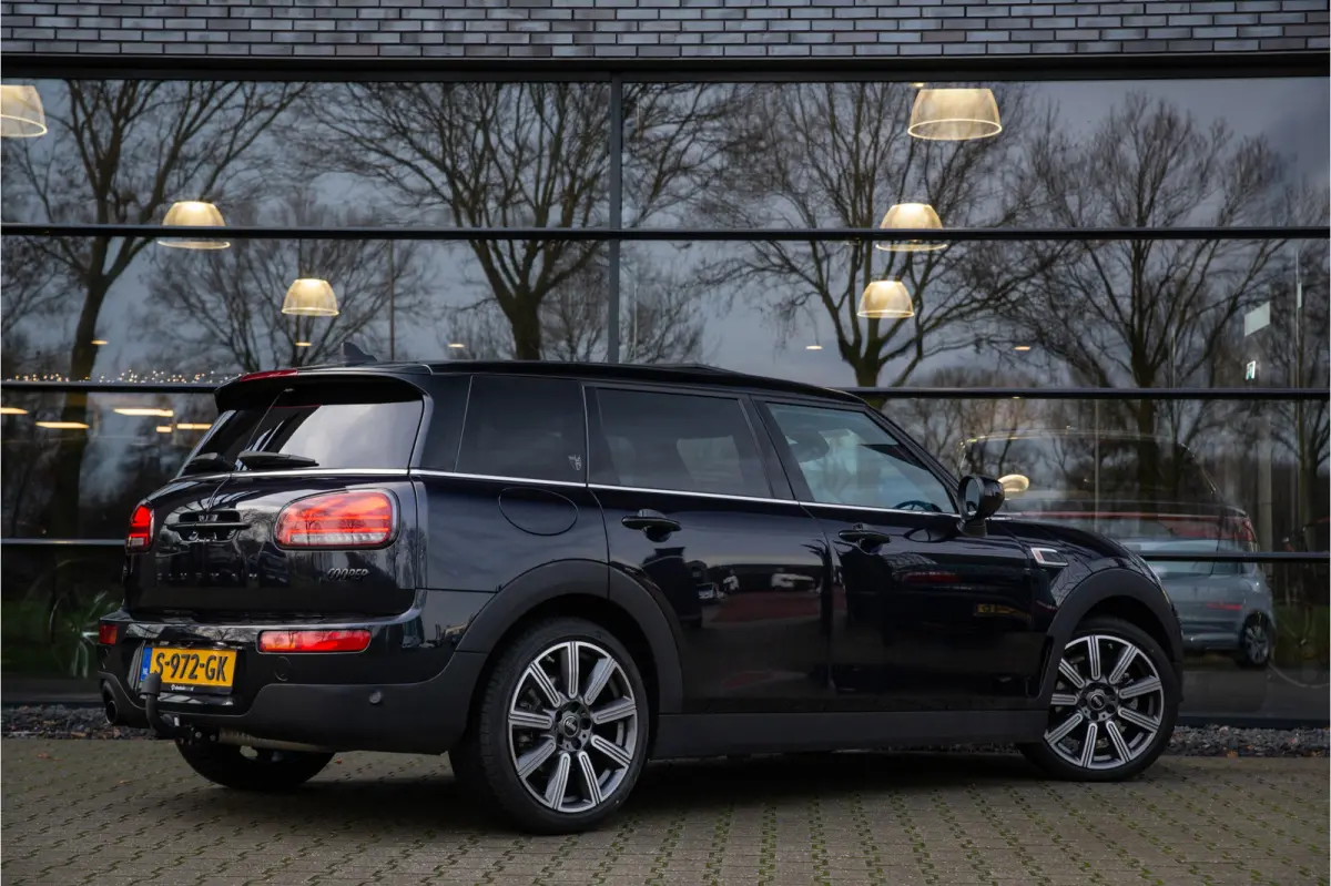Mini 1.5 Cooper MINI Yours , Trekhaak, Pano, H&K, Leder, Camera, Memory