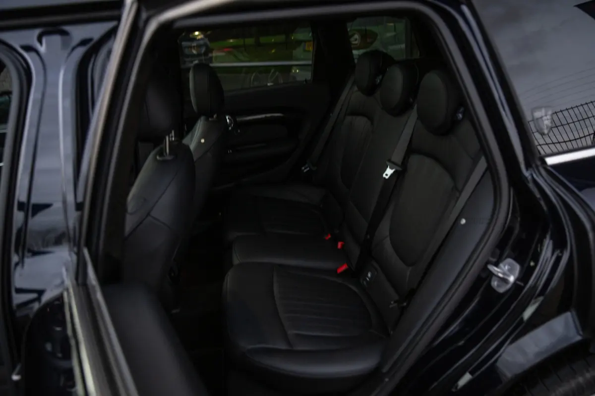 Mini 1.5 Cooper MINI Yours , Trekhaak, Pano, H&K, Leder, Camera, Memory