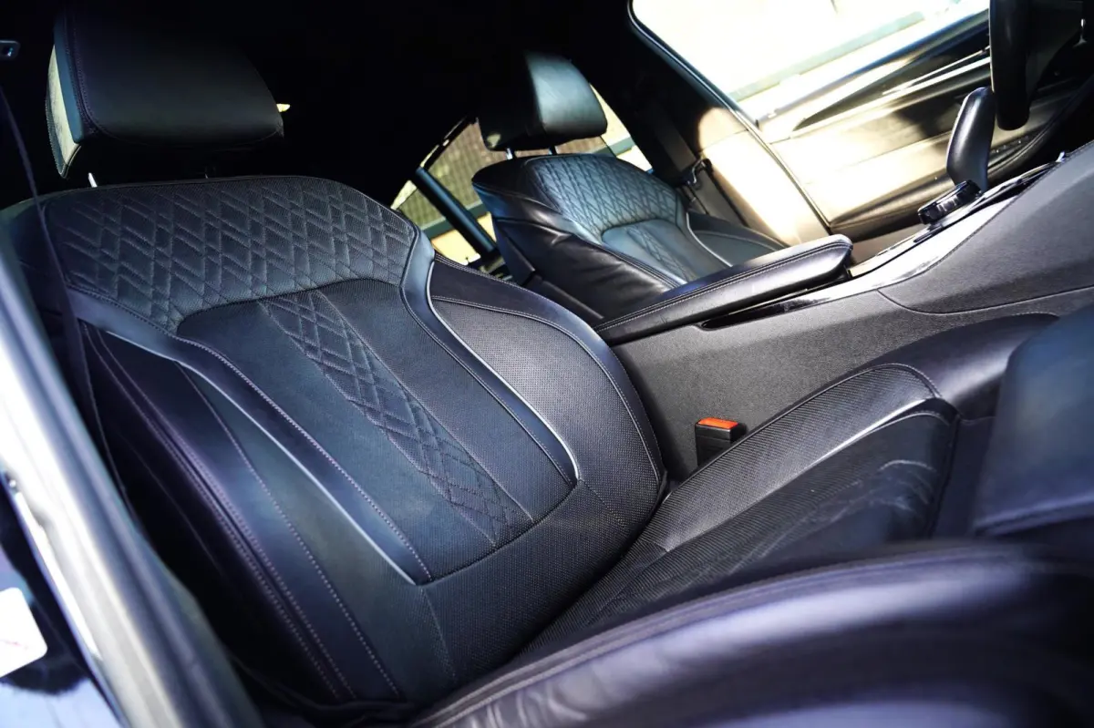 M550d xDrive| Schuifdak | Stoelkoeling | Adaptieve Cruise control | 400 PK | Luxe Nappa Leder | Shadow Line | Dealer o
