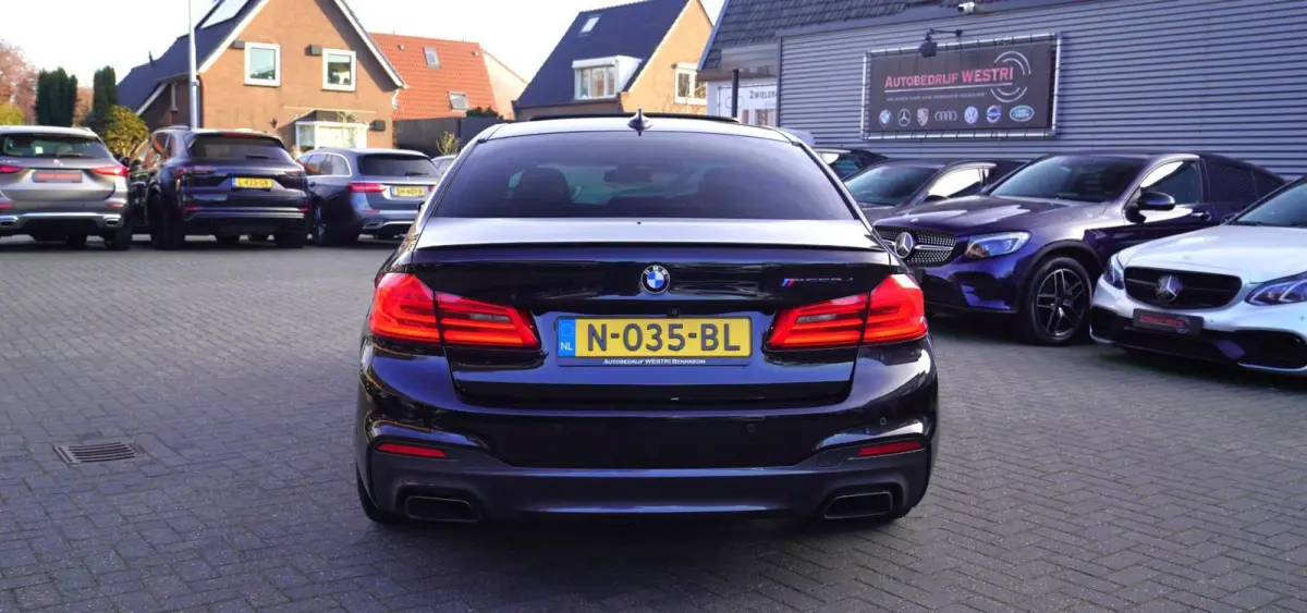 M550d xDrive| Schuifdak | Stoelkoeling | Adaptieve Cruise control | 400 PK | Luxe Nappa Leder | Shadow Line | Dealer o