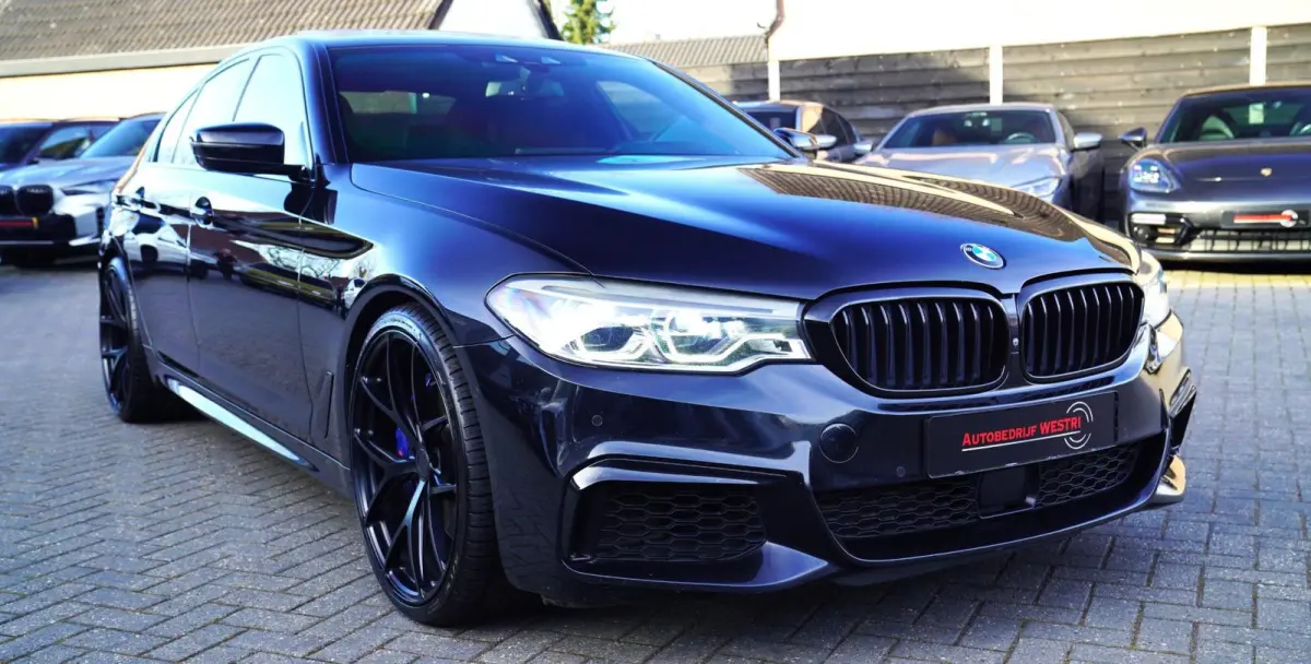 M550d xDrive| Schuifdak | Stoelkoeling | Adaptieve Cruise control | 400 PK | Luxe Nappa Leder | Shadow Line | Dealer o