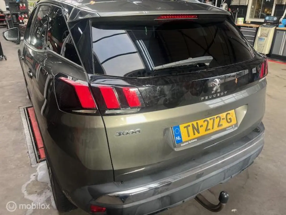 1.5 BlueHDi Blue Lease Premium !!!!!!MOTOR LOOPT NIET!!!!!!