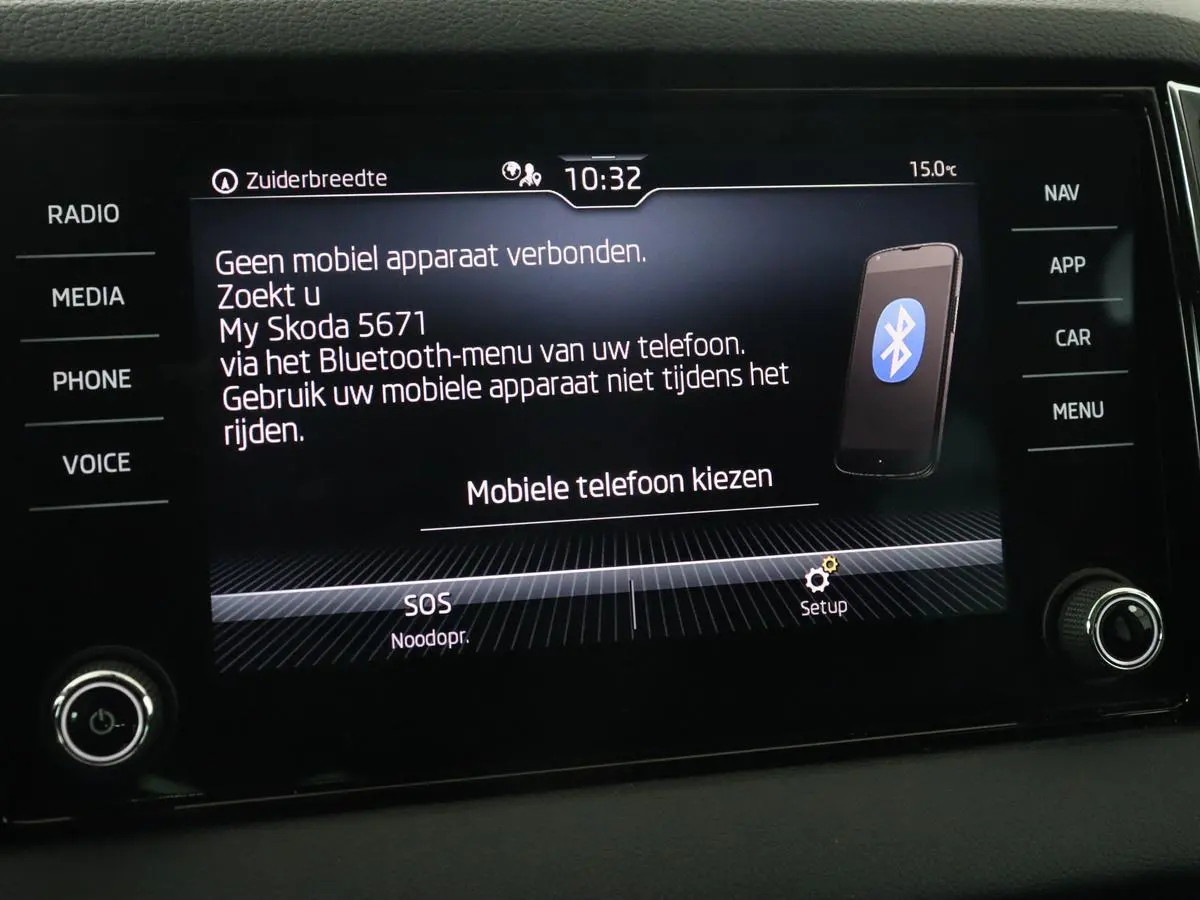 1.0 TSI Business Edition | Panoramadak | Trekhaak | Carplay | Navigatie | Park Assist  | Climate control | DAB | Cruise control | Bluetooth