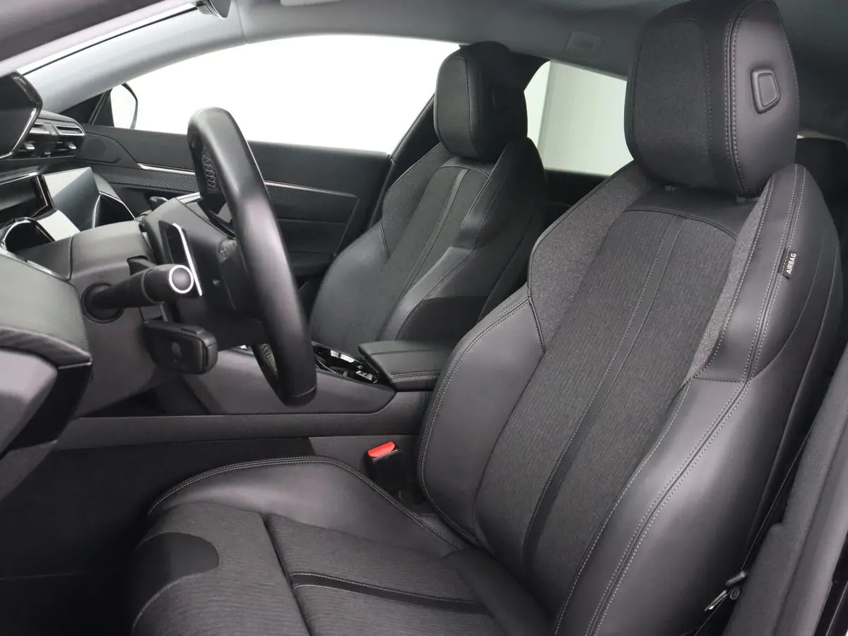 1.6 HYbrid 225 Allure | Stoelverwarming | Trekhaak | Adaptive cruise | Camera | Carplay | Half leder | Keyless | Full LED | Climate control | Sfeerverlichting | PHEV | Plug In