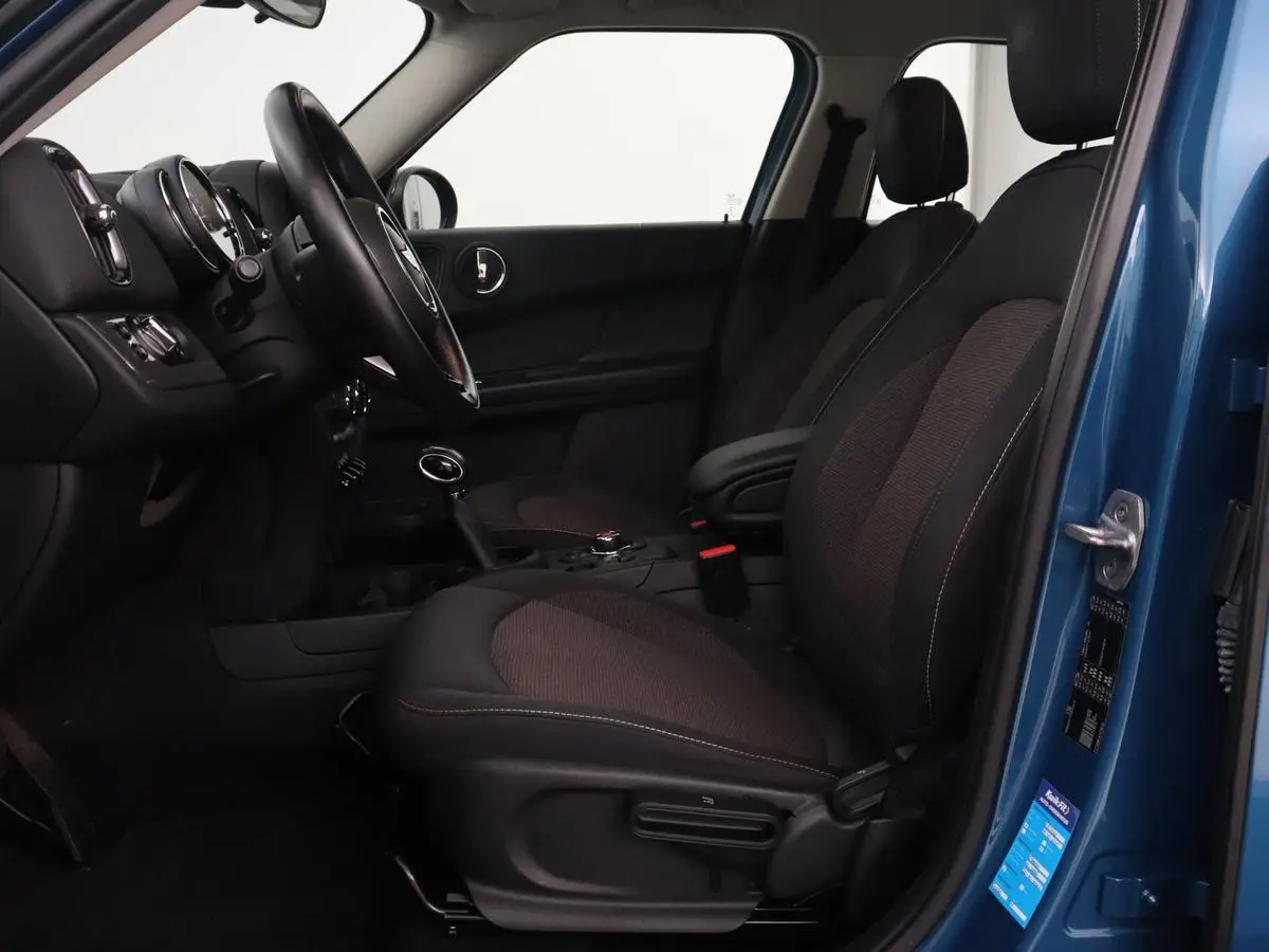1.5 Cooper Chili | Automaat | Full LED | Navigatie | Parkeerhulp | Climate control | 17'' | Bluetooth | Cruise control