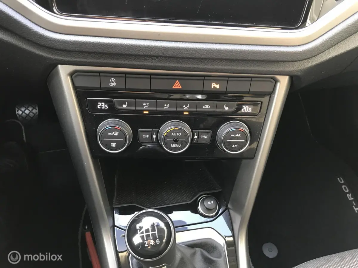 1.0 TSI Style panoramadak, camera