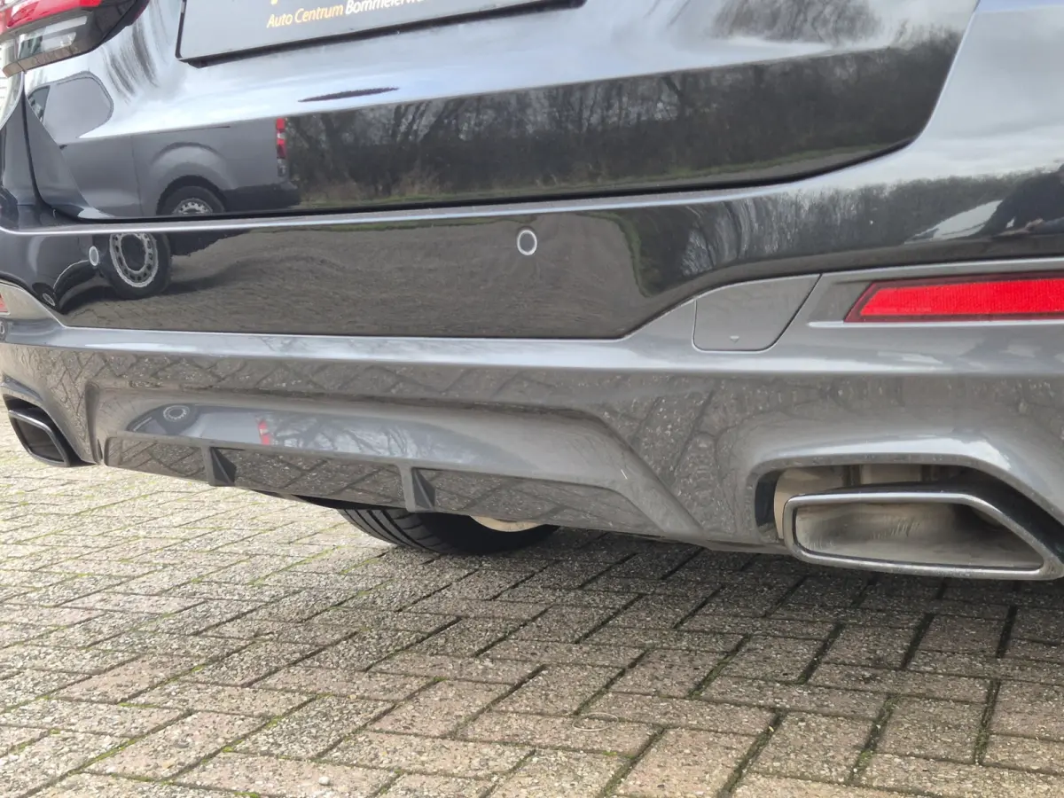530 e M-Sport Hybride Schuifdak, Leder M-pakket / Panoramadak.