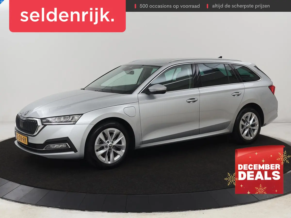 1.4 TSI iV PHEV Business Edition | Head-Up | Stoelverwarming | Carplay | Navigatie | Achterbankverwarming | Memory | Full LED | Sfeerverlichting | Keyless | Plug In