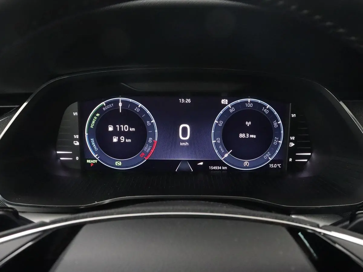 1.4 TSI iV PHEV Business Edition | Head-Up | Stoelverwarming | Carplay | Navigatie | Achterbankverwarming | Memory | Full LED | Sfeerverlichting | Keyless | Plug In