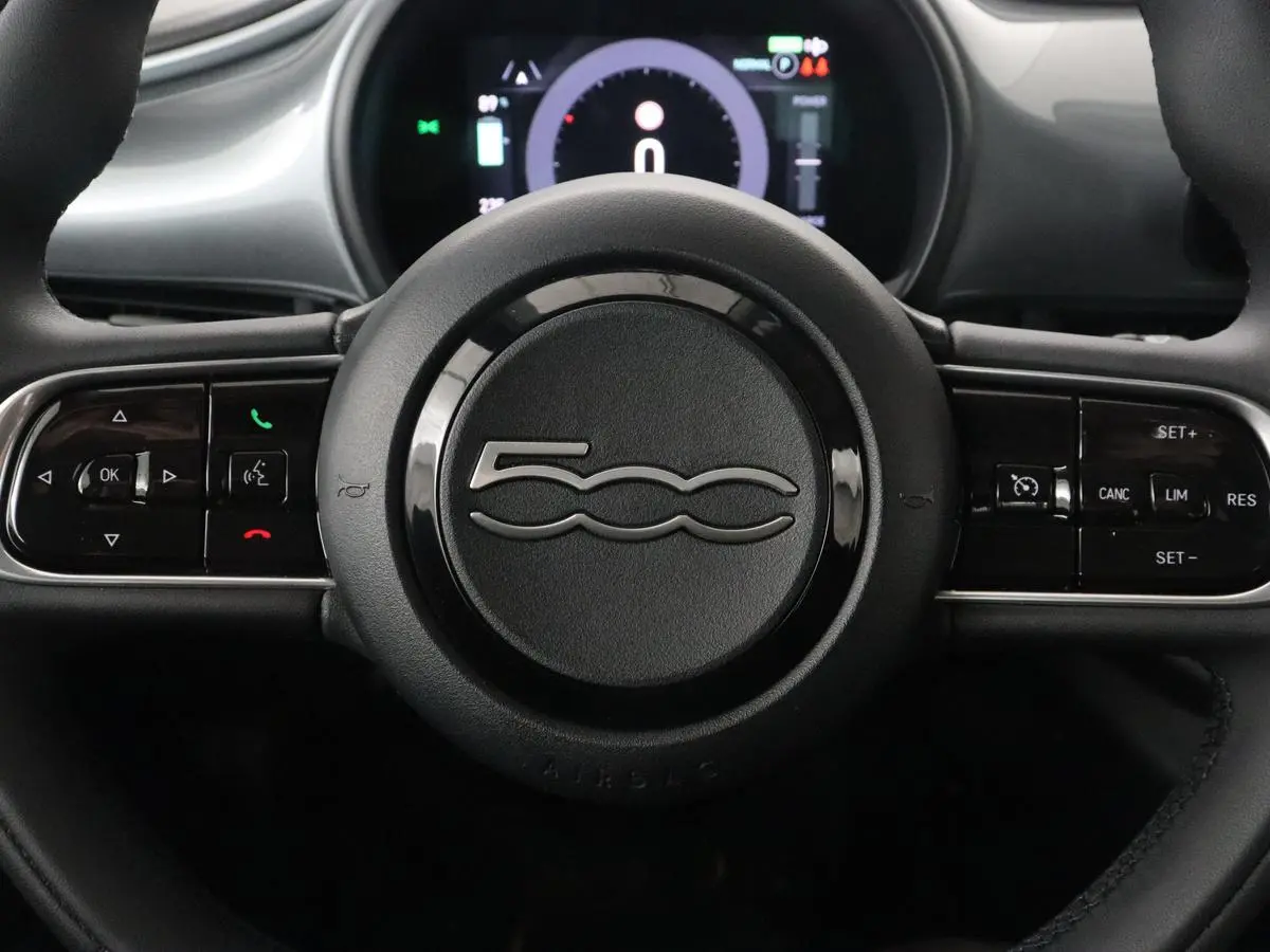 Icon 45 kWh | 3 Fase | Camera | Carplay | Full LED | Navigatie | Keyless | Climate control | Cruise control | Bluetooth