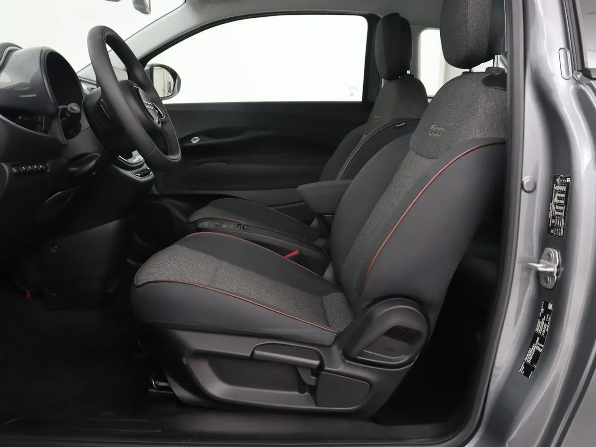 Icon 45 kWh | 3 Fase | Camera | Carplay | Full LED | Navigatie | Keyless | Climate control | Cruise control | Bluetooth