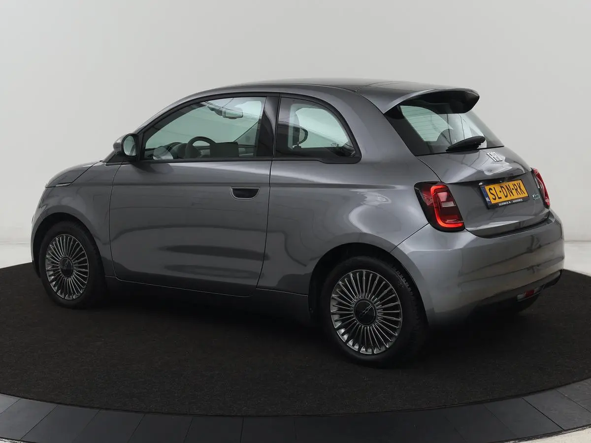 Icon 45 kWh | 3 Fase | Camera | Carplay | Full LED | Navigatie | Keyless | Climate control | Cruise control | Bluetooth