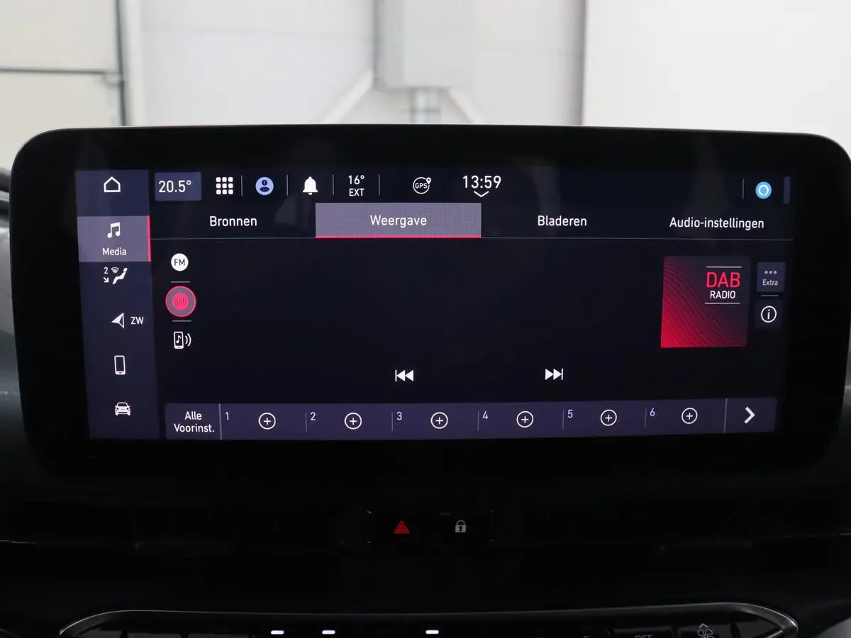 Icon 45 kWh | 3 Fase | Camera | Carplay | Full LED | Navigatie | Keyless | Climate control | Cruise control | Bluetooth