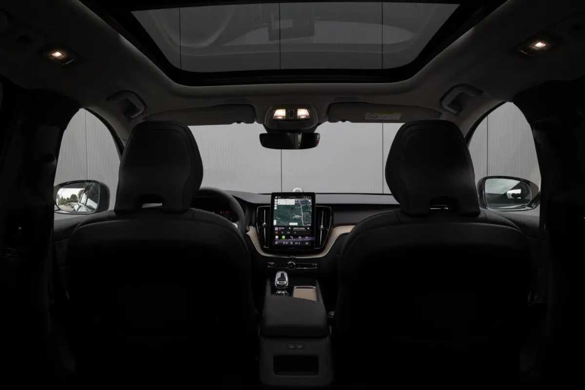 T6 Plug-in hybrid AWD Ultra Dark Snel Leverbaar! Te bestellen!