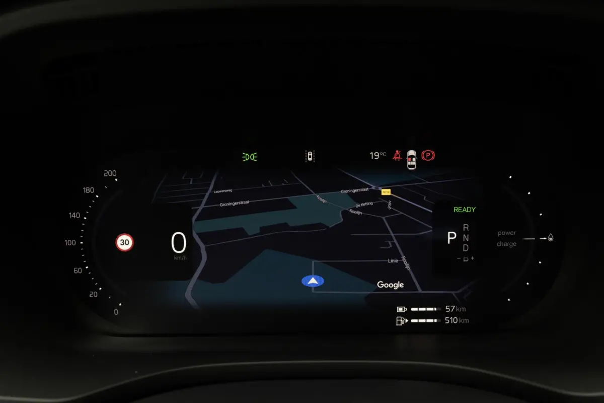 T6 Plug-in hybrid AWD Ultra Dark Snel Leverbaar! Te bestellen!