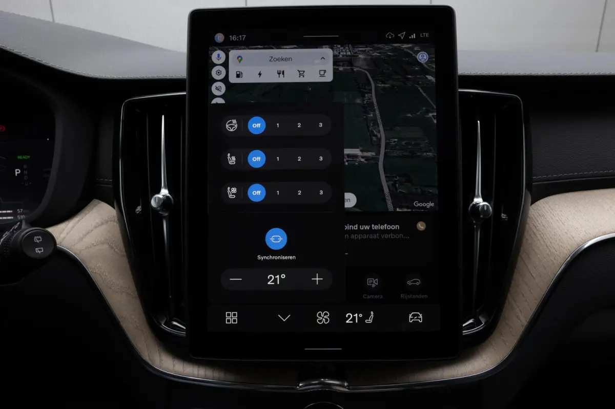 T6 Plug-in hybrid AWD Ultra Dark Snel Leverbaar! Te bestellen!