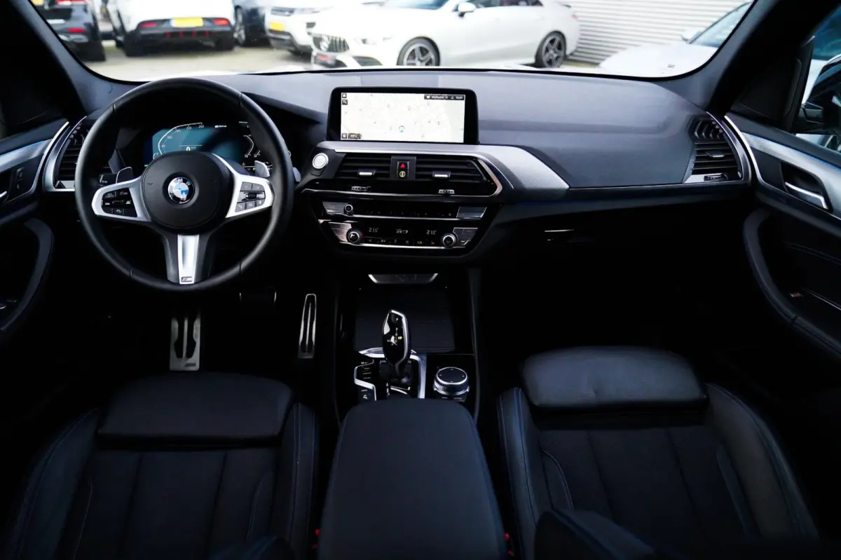 XDrive30e High Executive | Adaptieve Cruise | BMW LED | Luxe Leder | Hybride | Verwarmde voorstoelen |