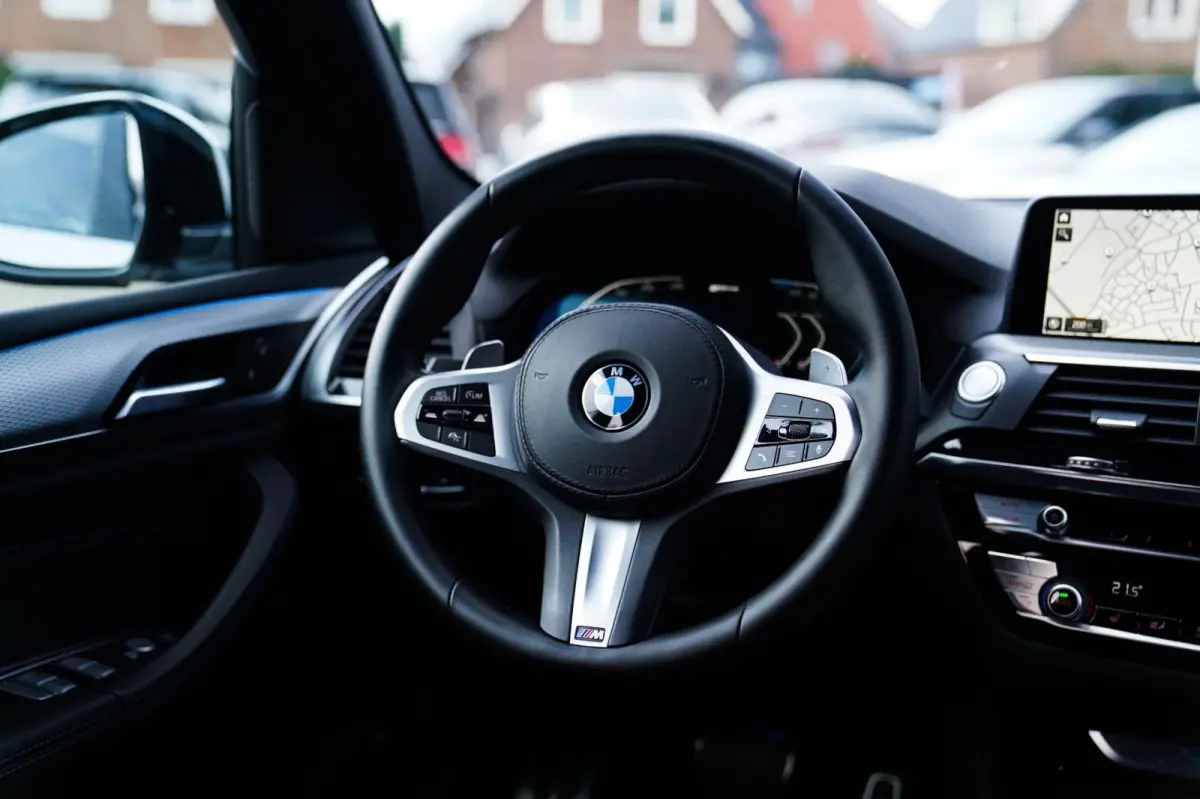 XDrive30e High Executive | Adaptieve Cruise | BMW LED | Luxe Leder | Hybride | Verwarmde voorstoelen |