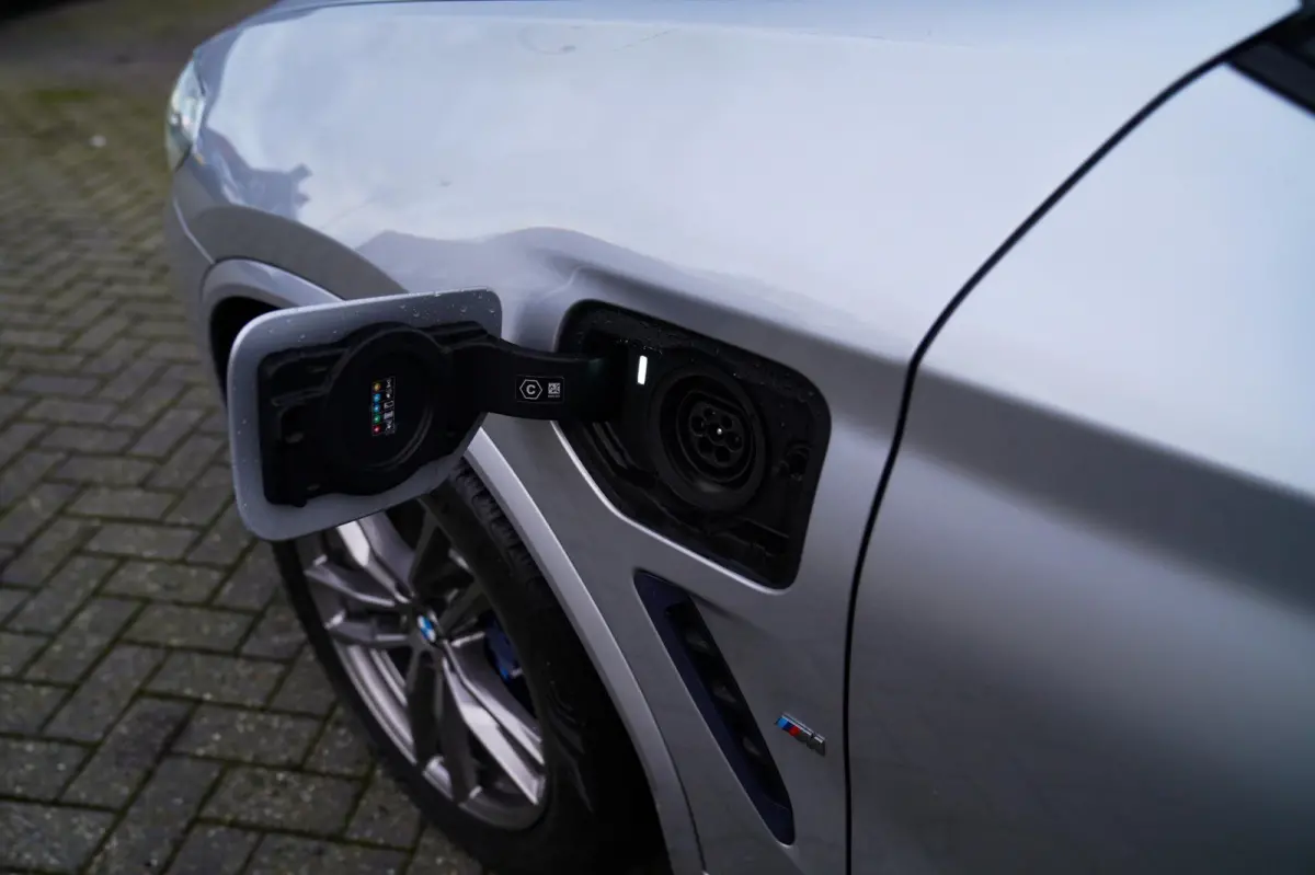 XDrive30e High Executive | Adaptieve Cruise | BMW LED | Luxe Leder | Hybride | Verwarmde voorstoelen |