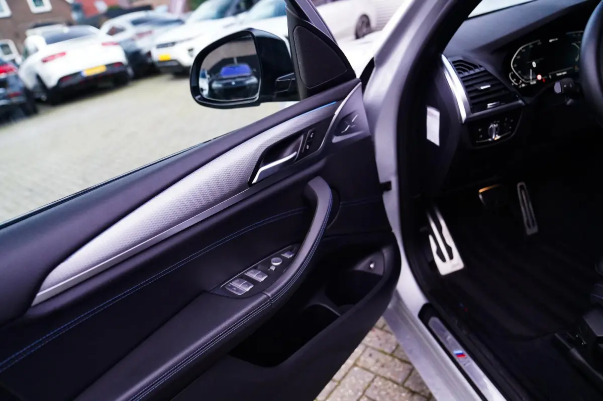 XDrive30e High Executive | Adaptieve Cruise | BMW LED | Luxe Leder | Hybride | Verwarmde voorstoelen |