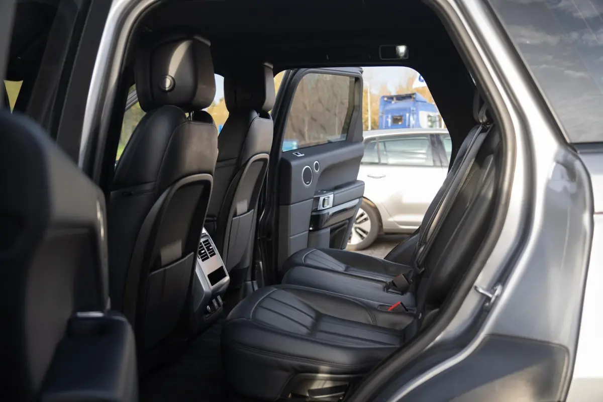 P400e 404PK|HSE Dynamic|Org NL NAP|1ste Eig|Trekhaak|Meridian|Panoramadak|Luchtvering|Dealer Onderhouden