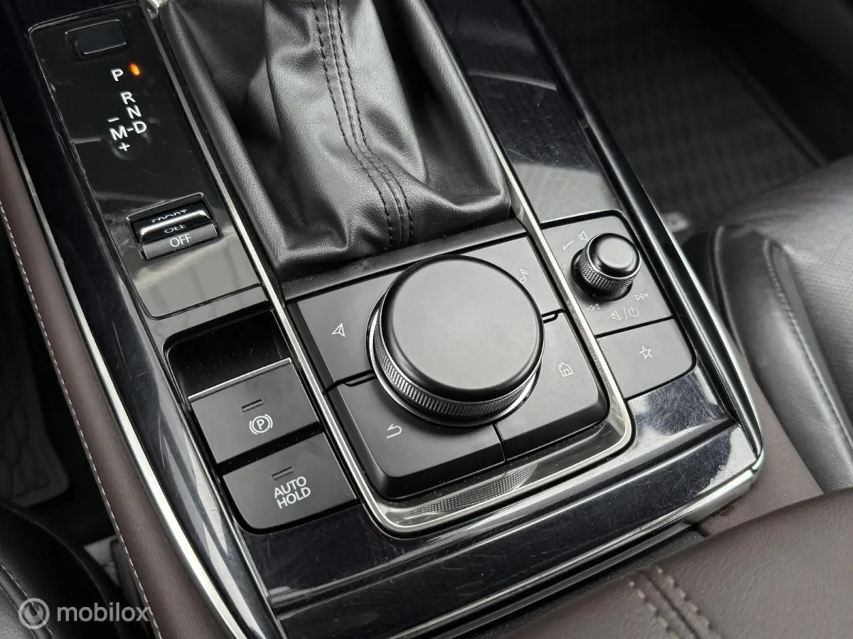 2.0 e-SkyActiv-G M Hybrid Luxury Leer Carplay Bose 360 Camera Trekhaak LED ACC
