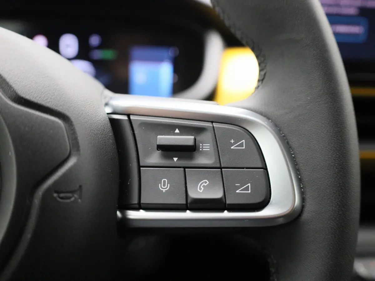 54kWh 1st Edition | ACHTERUITRIJCAMERA | NAVIGATIE | CLIMATE CONTROL | STOELVERWARMING | APPLE CARPLAY | ANDROID AUTO |