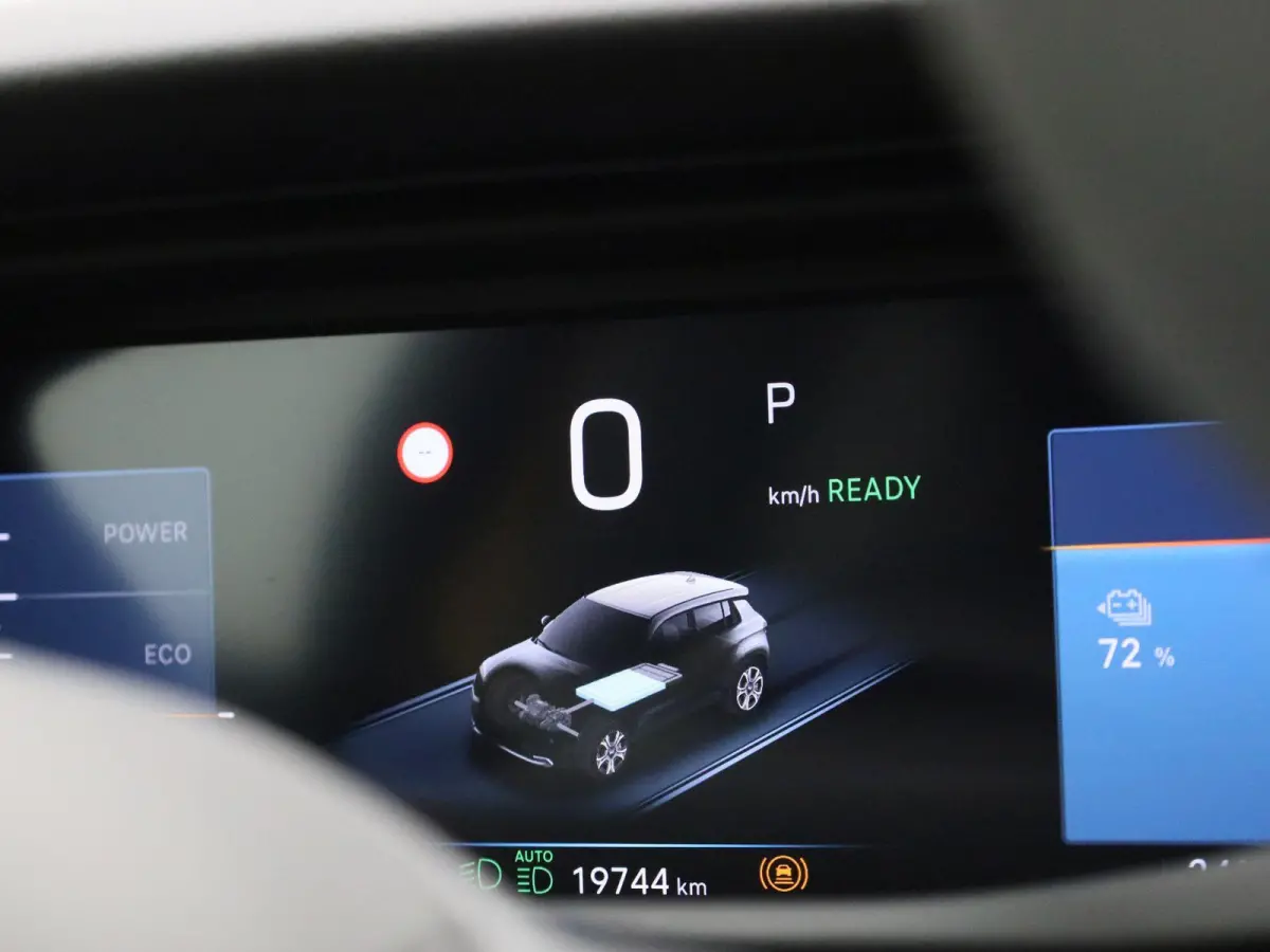 54kWh 1st Edition | ACHTERUITRIJCAMERA | NAVIGATIE | CLIMATE CONTROL | STOELVERWARMING | APPLE CARPLAY | ANDROID AUTO |