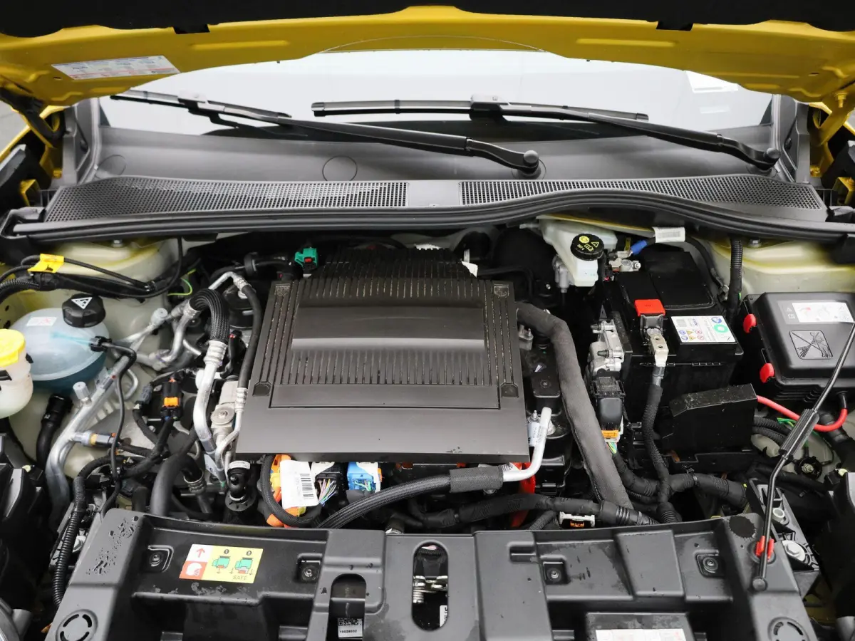 54kWh 1st Edition | ACHTERUITRIJCAMERA | NAVIGATIE | CLIMATE CONTROL | STOELVERWARMING | APPLE CARPLAY | ANDROID AUTO |