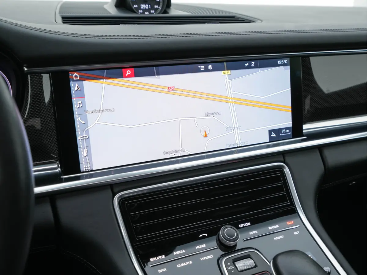 2.9 4 E-Hybrid (Plug-In) Aut. *PANO | LEATHER | NAVI-FULLMAP | AIR-SUSPENSION | KEYLESS | BOSE-SURROUND | SOFT-CLOSE | ADAPT-CRUISE | SURROUND-VIEW | DAB | MEMORY-PACK | CARPLAY | SPORT-SEAT